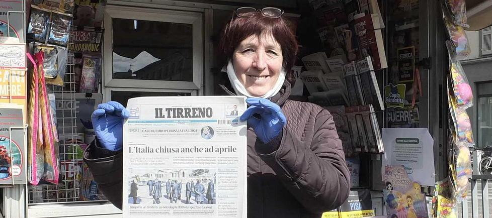 Saracinesche alzate anche all’edicola Ambrogetti di piazza Solferino a Pisa