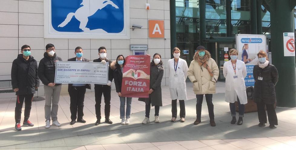 Donati 46.600 euro all’ospedale grazie a 440 famiglie cinesi 