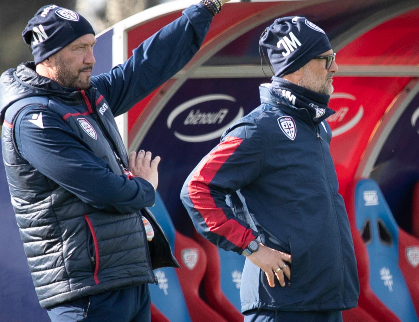 Cyclette e tapis roulant, il Cagliari sgobba a casa 