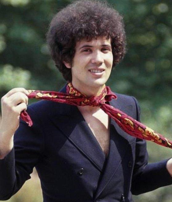 Nel frattempo l’Italia cantava con Celentano e Lucio Battisti 