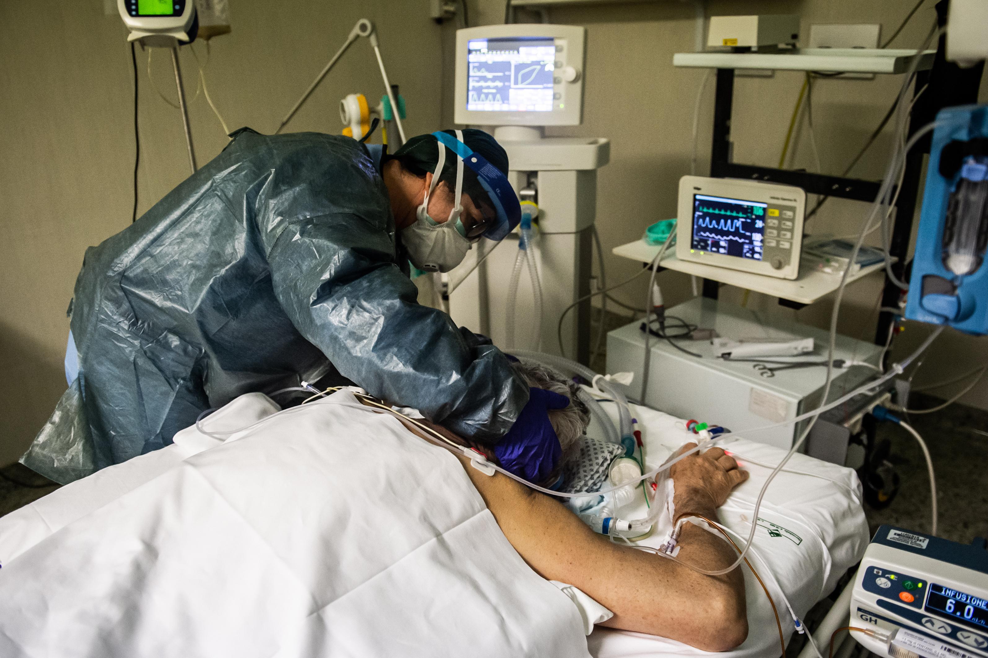 Coronavirus, a Modena  altri 10 morti, 143 nuovi positivi.| Sono 57 i medici positivi nei due ospedali | Venturi: "Troppi casi tra gli anziani nelle case protette. Nel modenese emerge in modo preoccupante questo problema"