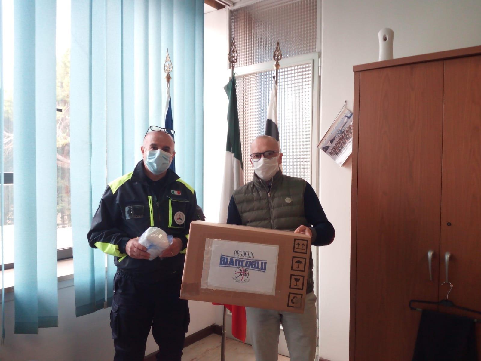 "Orgoglio biancoblù" consegna le mascherine alla Protezione civile