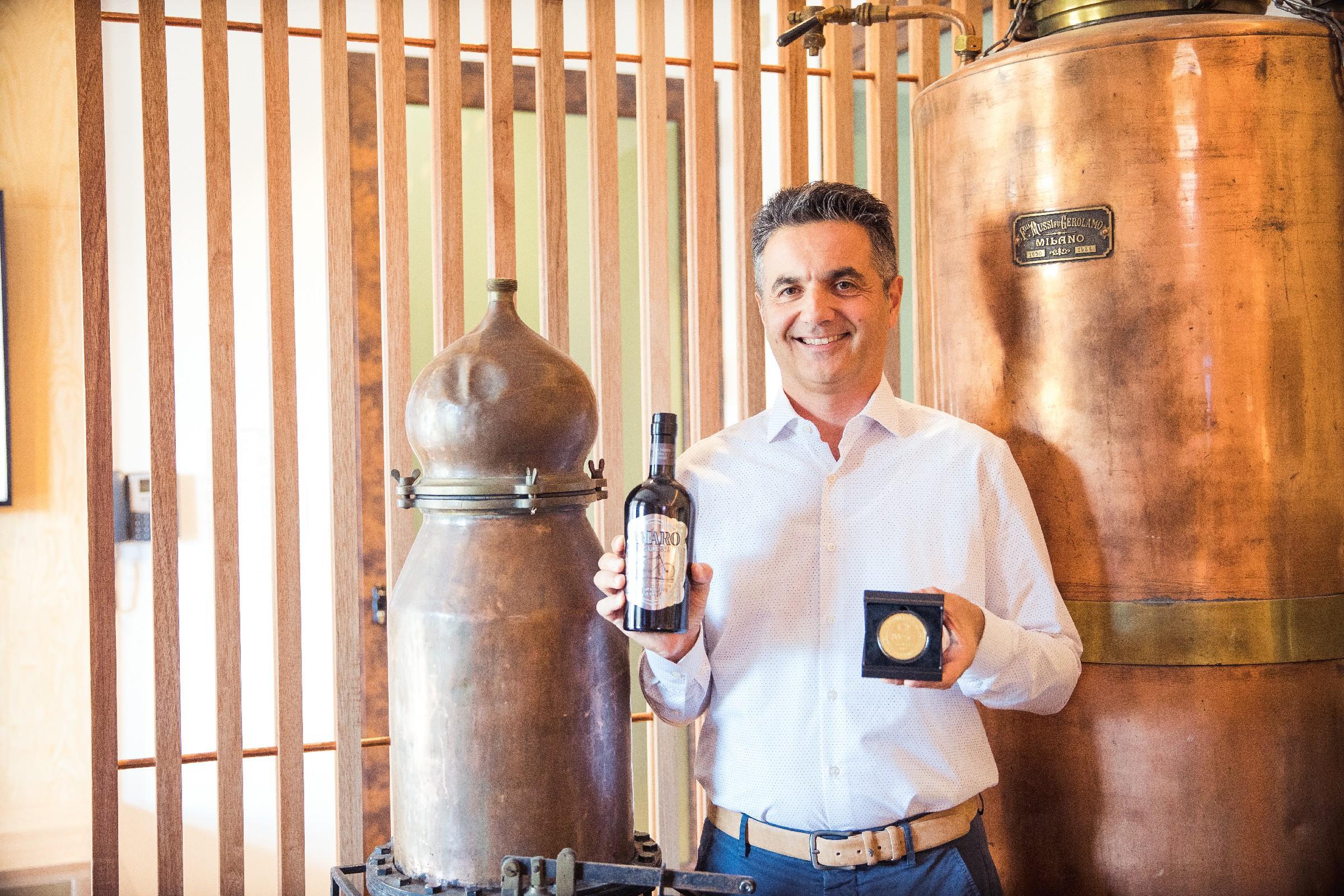 Finale. “Casoni Liquori” si riconverte e produce alcol per disinfettanti 