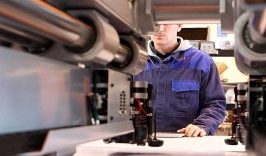 «Sbagliato chiudere aziende dotate d’automazione e robot»