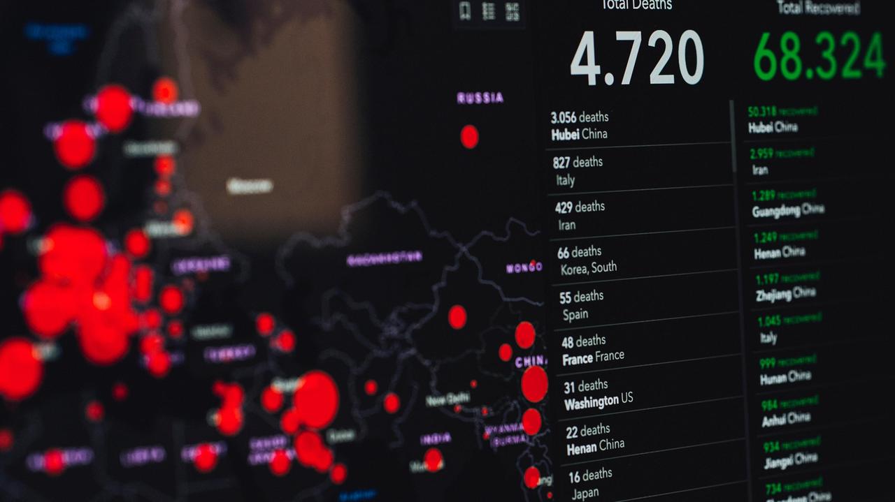 Modena «Big data contro privacy? Occhio a non confondere i mondi analogico e digitale»