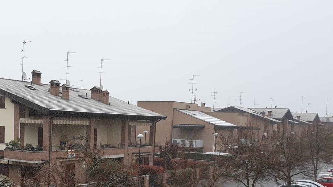 Risveglio imbiancato anche in pianura