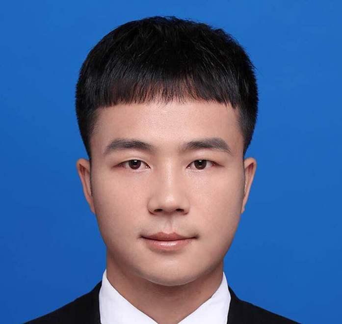 Dalla Cina 150 mascherine per la Scuola Imt di Lucca 