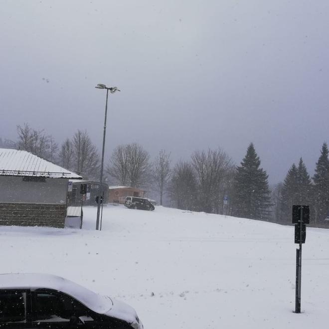 Ritorna la neve sui monti pistoiesi