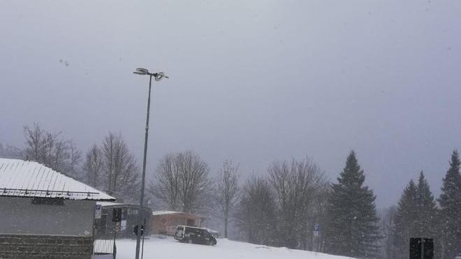 Ritorna la neve sui monti pistoiesi