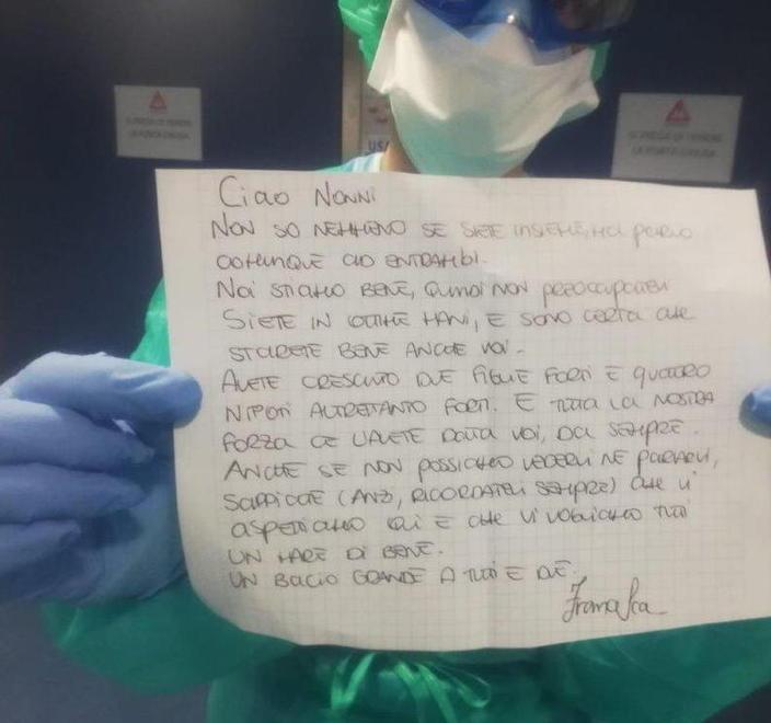 La lettera di Francesca arriva ai nonni ricoverati insieme