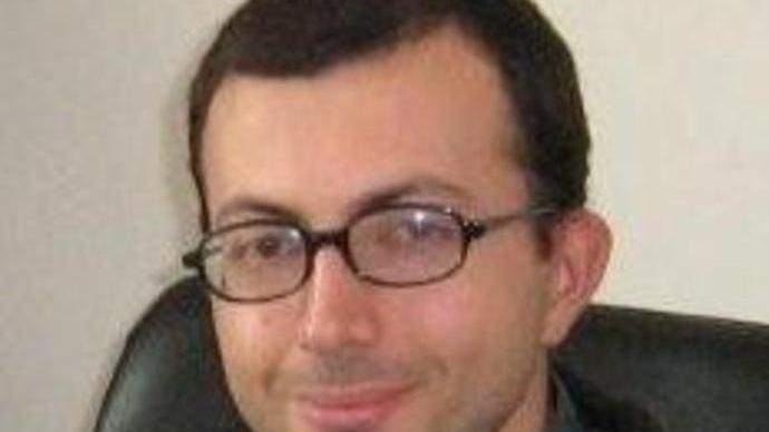 Vietato salutare i morti, anche al cimitero. E io soffro