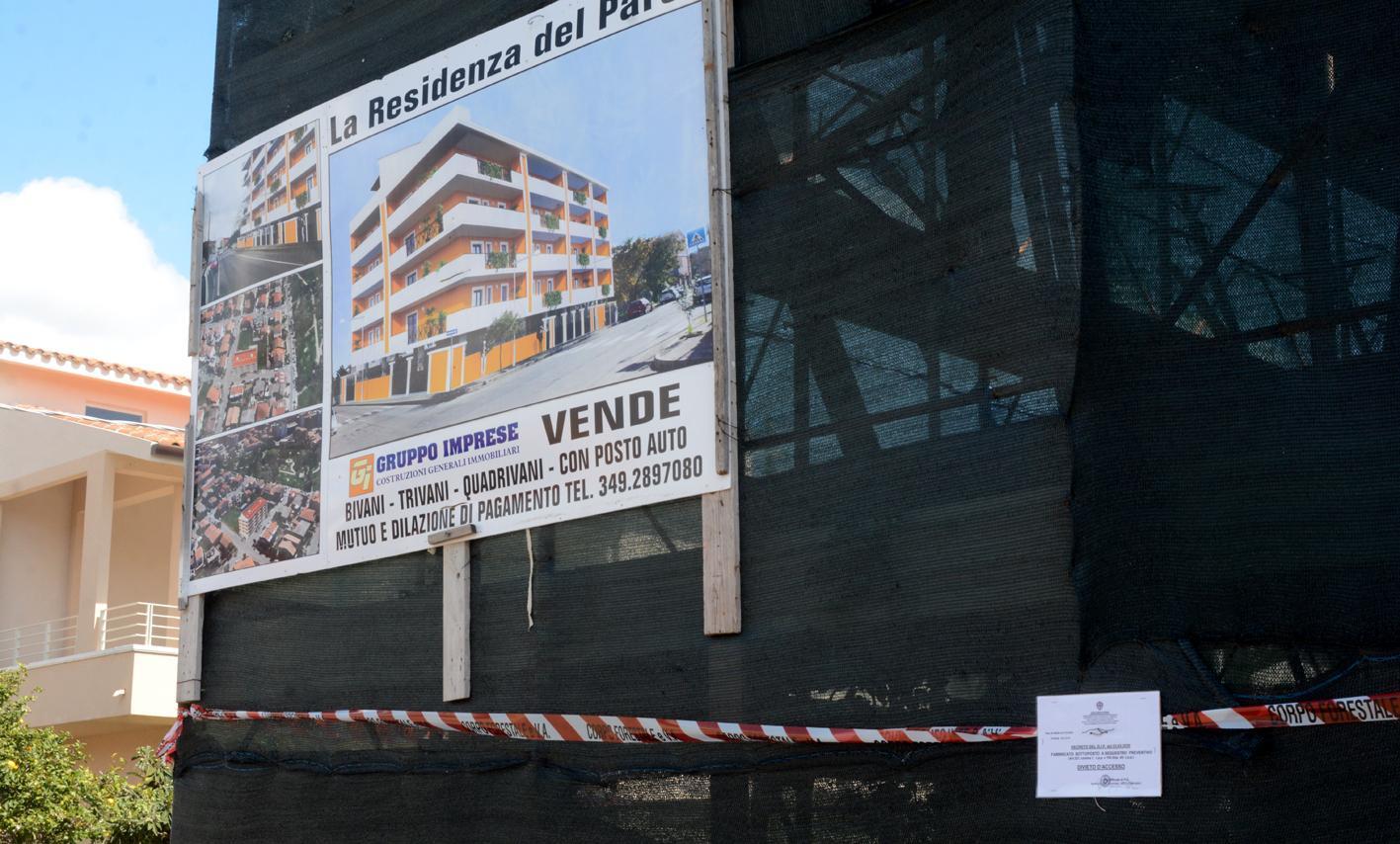 Abuso edilizio con tre indagati 