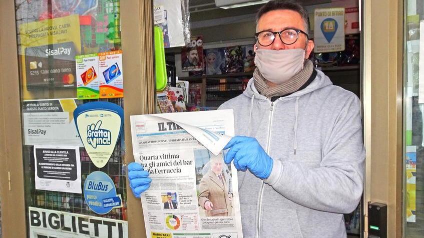 Mirko e Laila dell’edicola “L’Oasi” «Per ora continuiamo a lavorare»