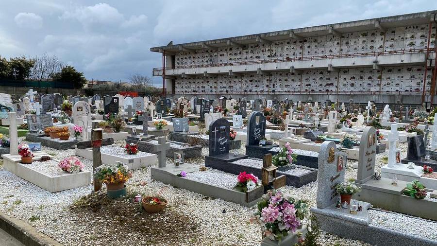 I cimiteri sono chiusi ma la pulizia e il decoro vengono garantiti