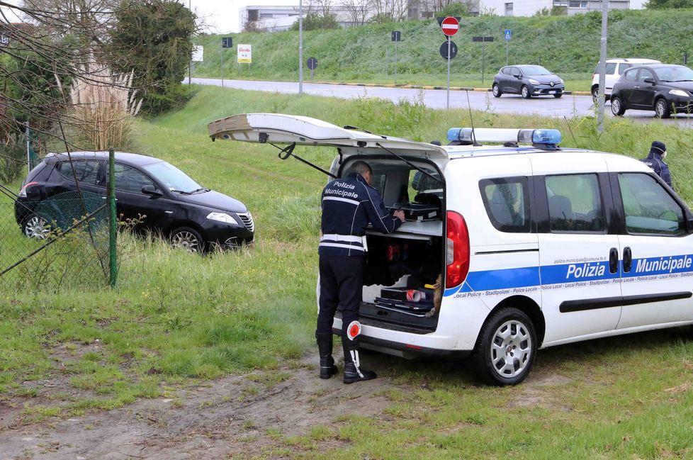 Urta auto, attimi di paura