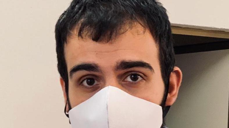 Matteo Canu si reinventa con “Millenial mask”