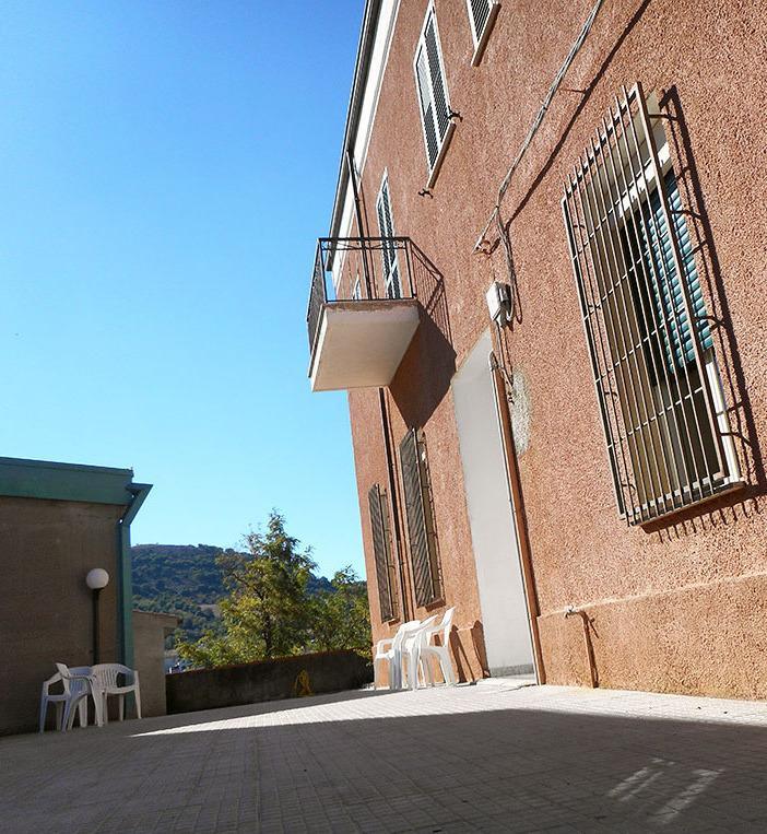 Case di riposo in ginocchio a Bitti è allarme: 22 positivi 