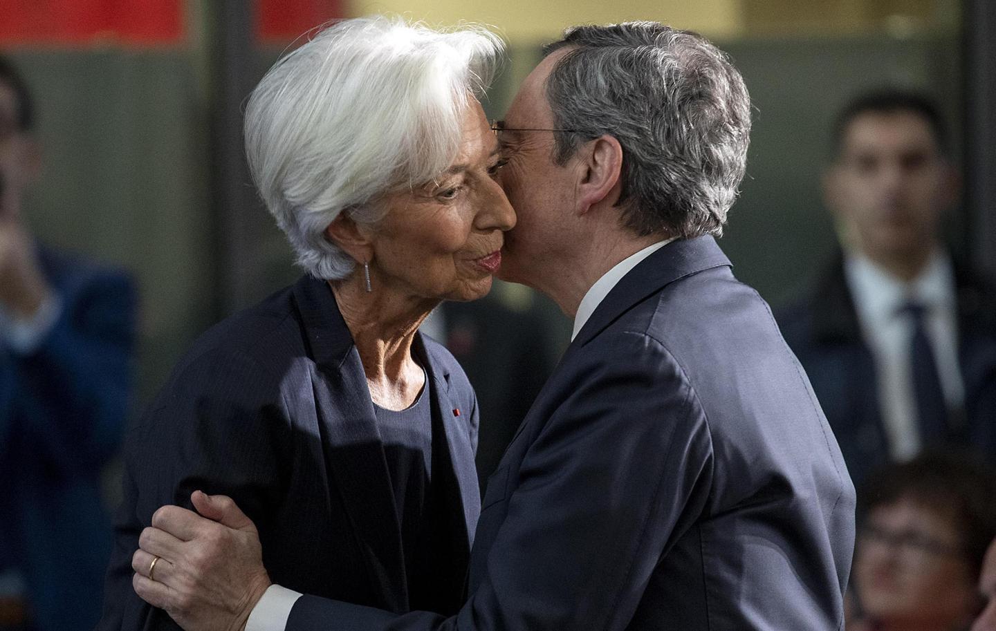La mossa della Bce, via al Qe pandemico 