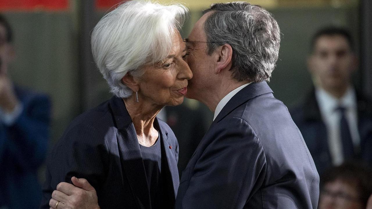 La mossa della Bce, via al Qe pandemico
