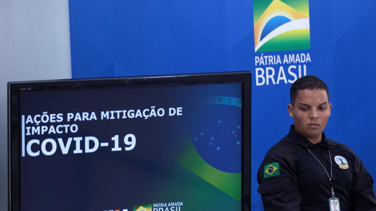Il presidente Bolsonaro: "Il Brasile non si ferma per un virus"