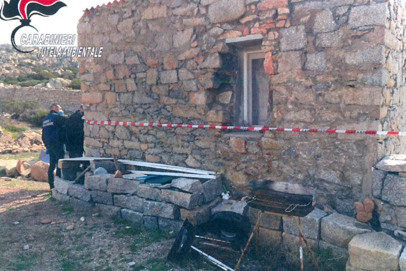 Abusi edilizi, sequestrato un B &amp; B a La Maddalena