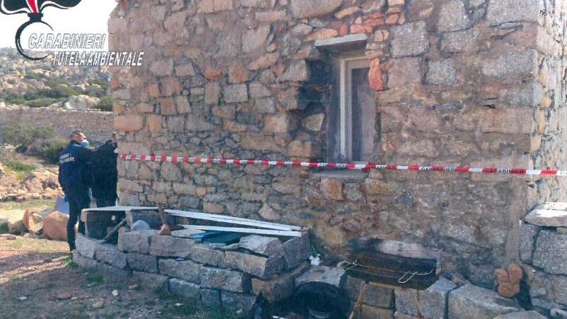 Abusi edilizi, sequestrato un B &amp; B a La Maddalena