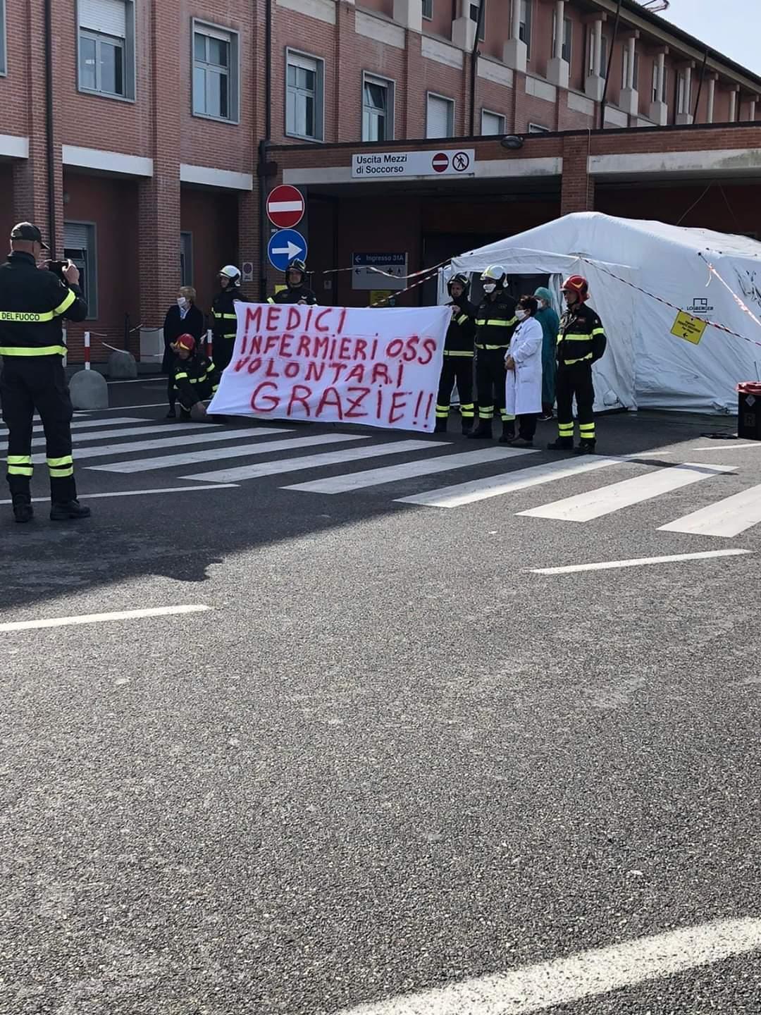 Coronavirus: la solidarietà dei vigili del fuoco ai sanitari di Cisanello 