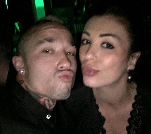 Radja Nainggolan con la moglie Claudia Lai