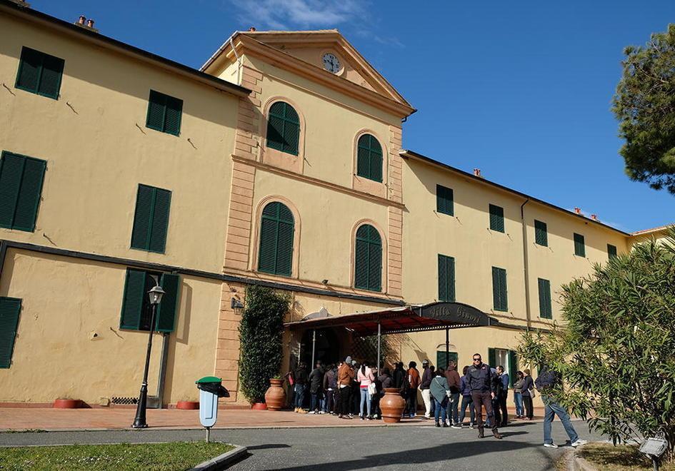 La base logistica di Villa Ginori, a Marina di Cecina