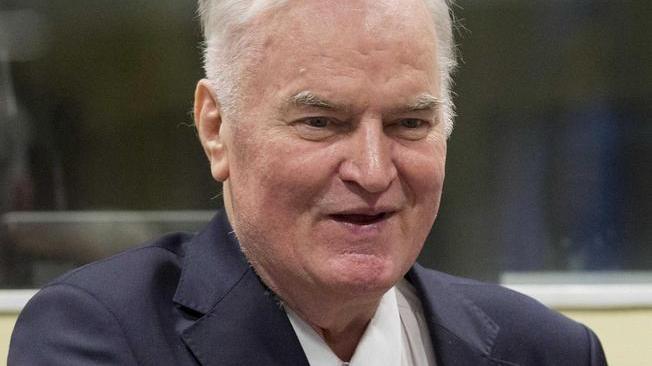 Bosnia: Ratko Mladic operato a intestino