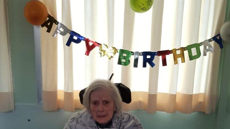 La signora Gina Cecconi ha festeggiato 100 anni nella Rsa Chiarugi di Empoli