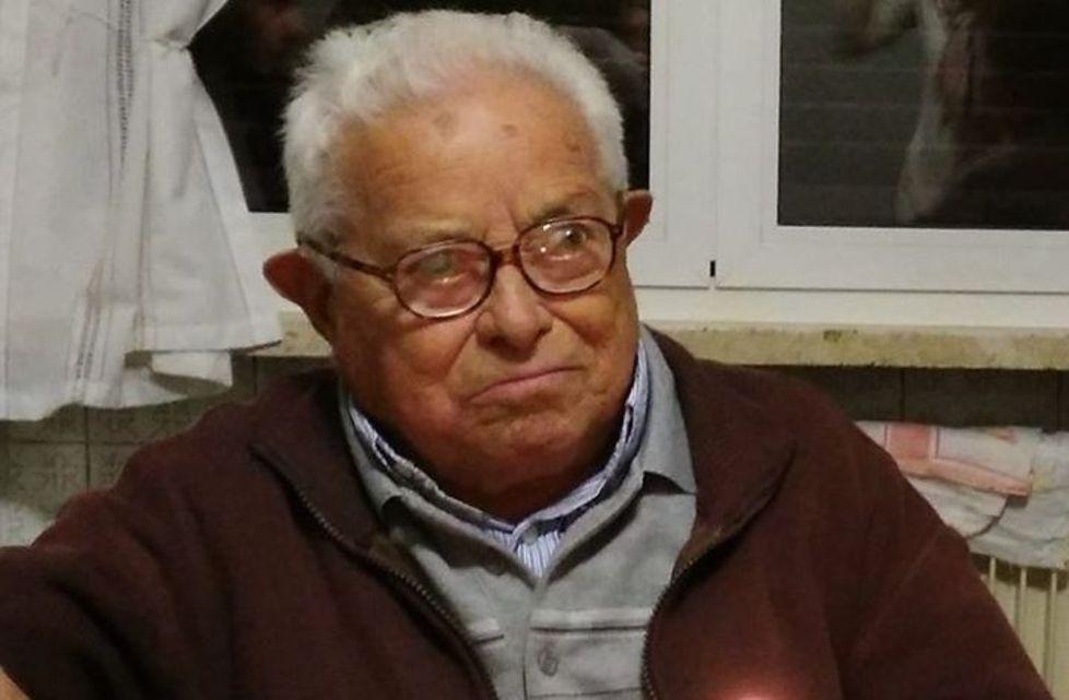 Spacciano a Marina, li scopre la Mobile Denunciati 3 massesi