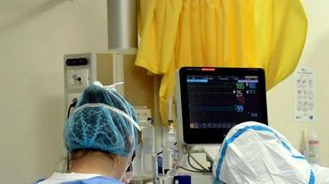 Epidemia, altri due morti e un nuovo focolaio