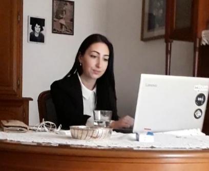 La laurea da casa: «Io felice e triste» 