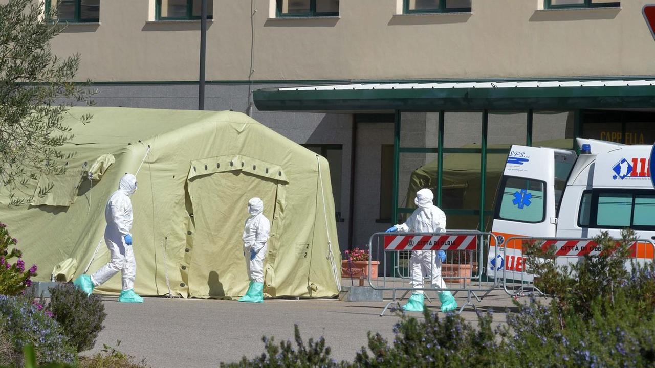 Riaprono alcuni reparti via parziale ai ricoveri