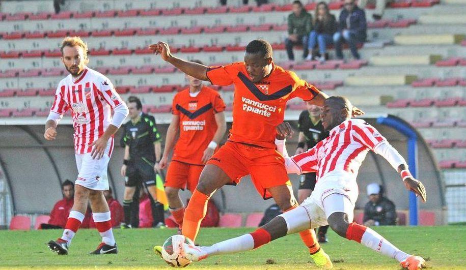 Souleymane Coulibaly con la maglia della Pistoiese