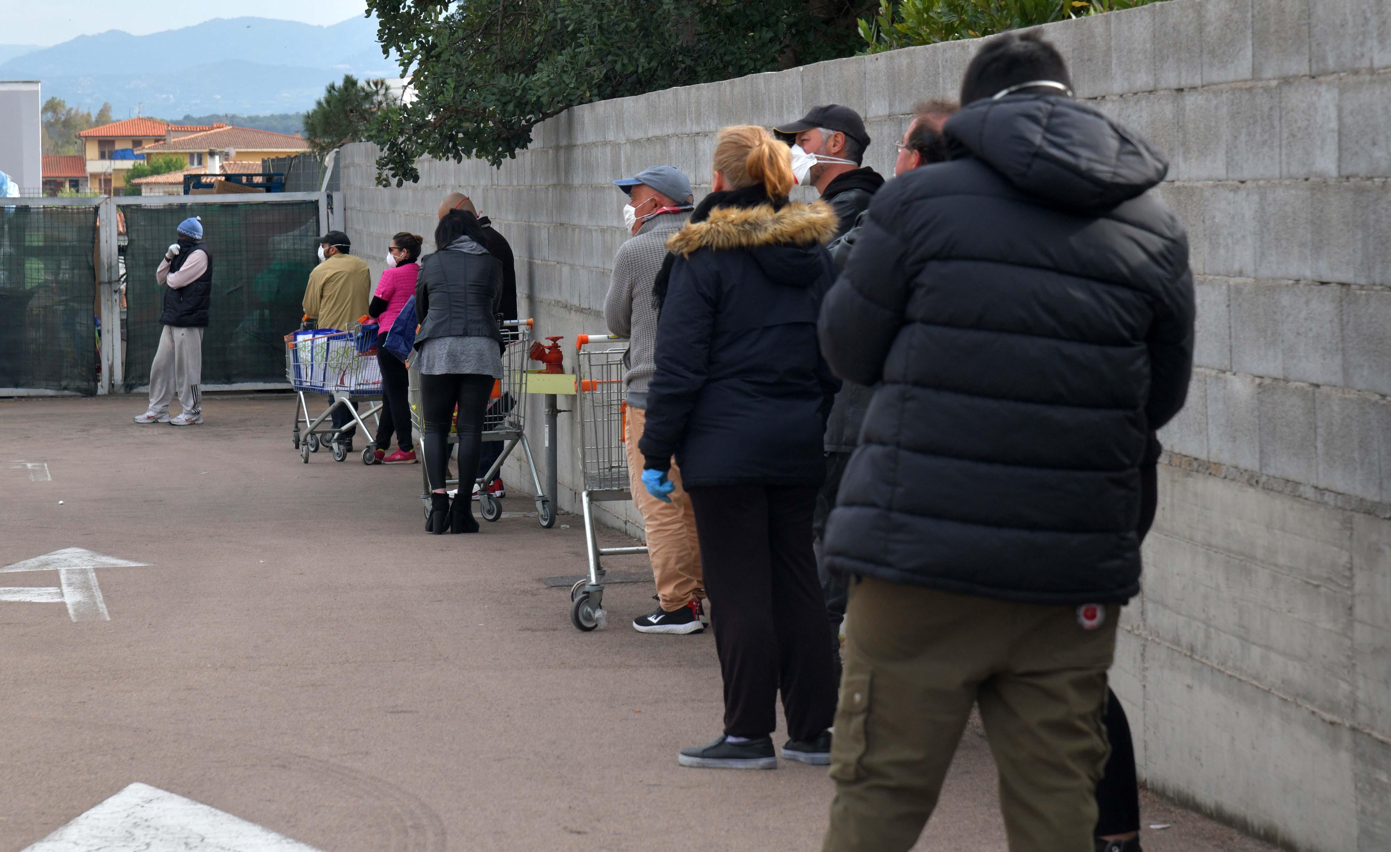 Olbia, il comune anticipa i soldi: al via dal 31 marzo le domande per la spesa 