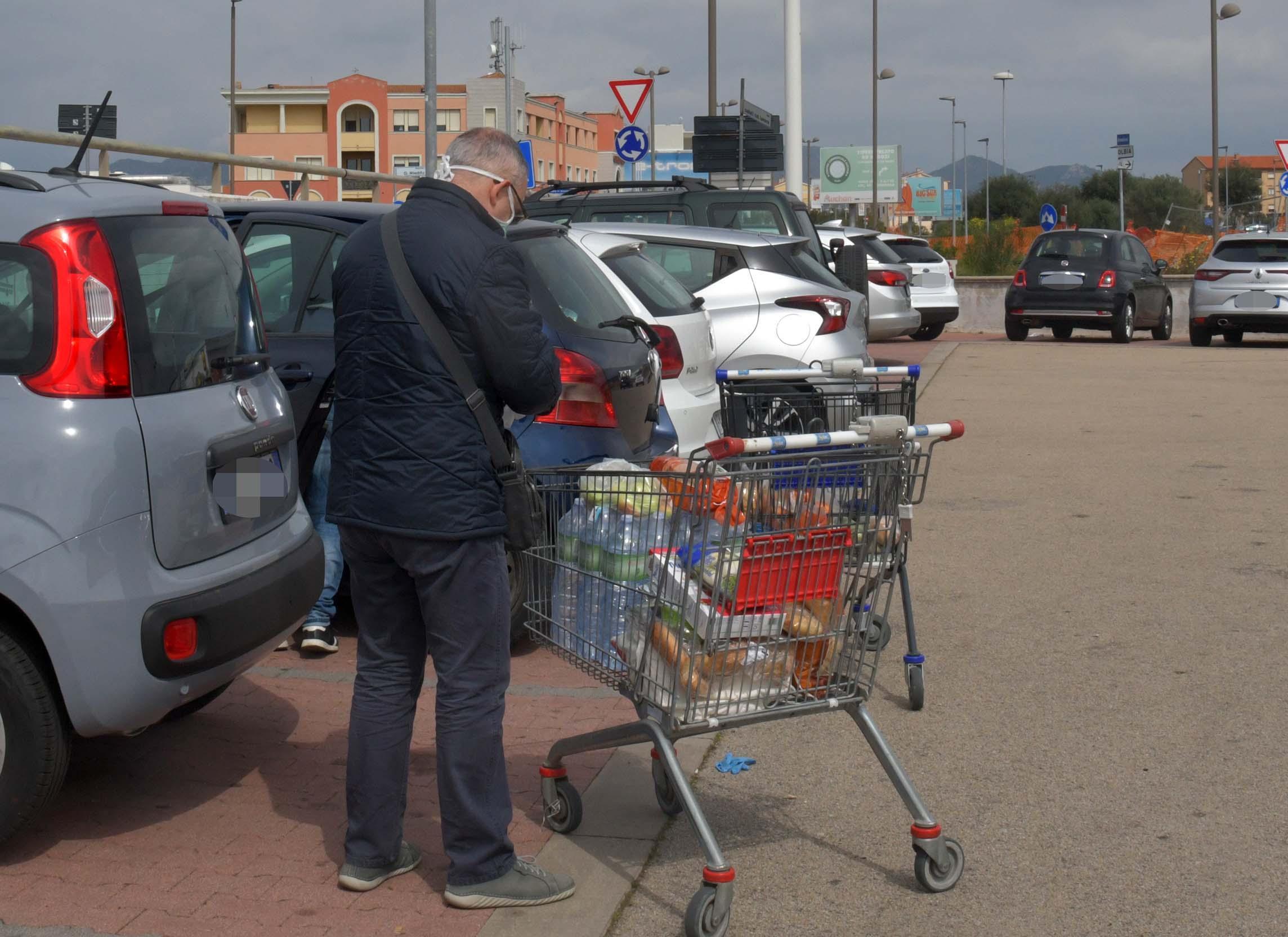 A Loiri Porto San Paolo spesa solidale e 30mila euro di voucher 