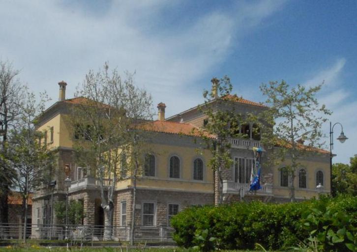 La minoranza: «Blocchiamo i tributi» 