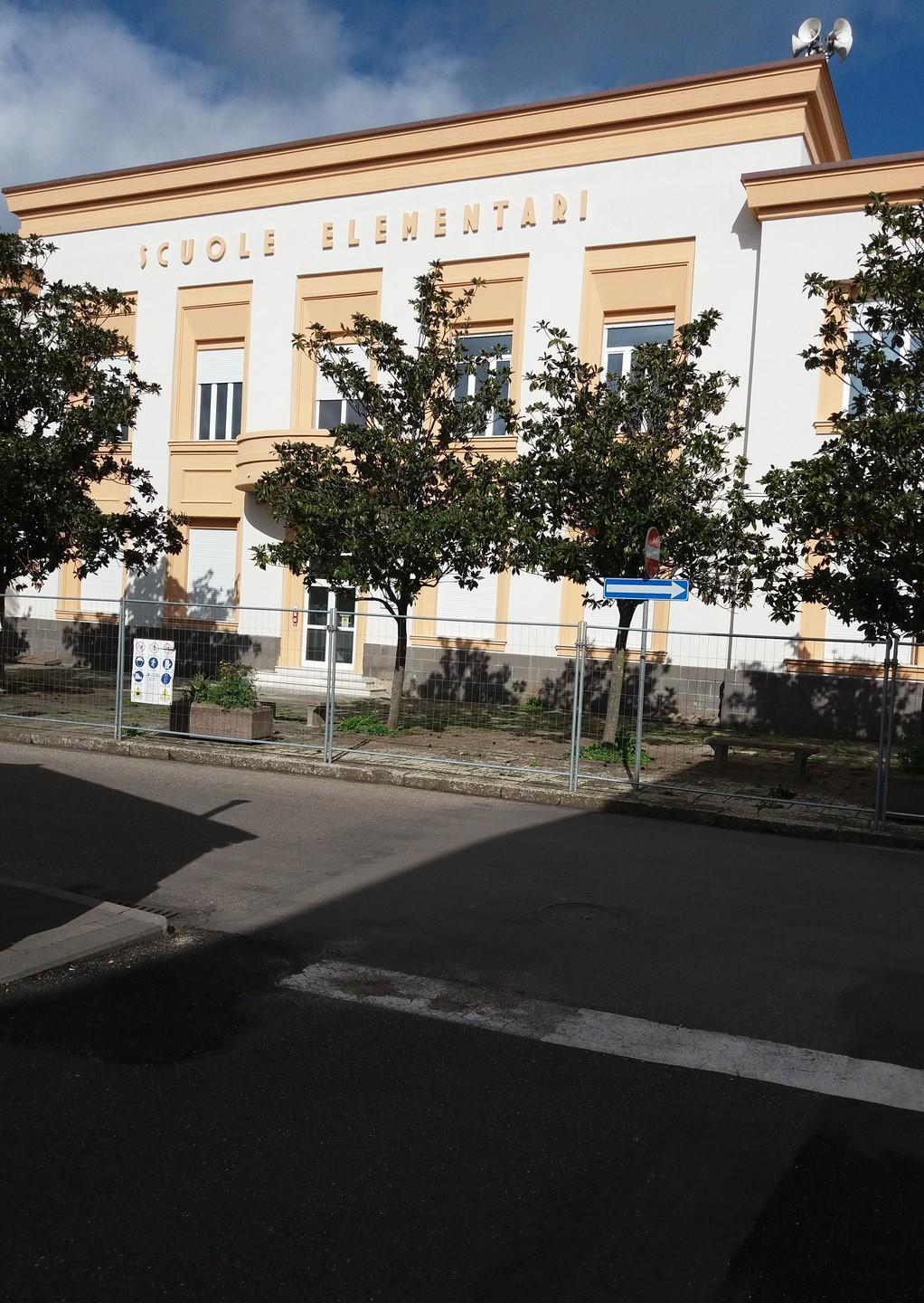 La scuola non si ferma: alla prima ora ginnastica 