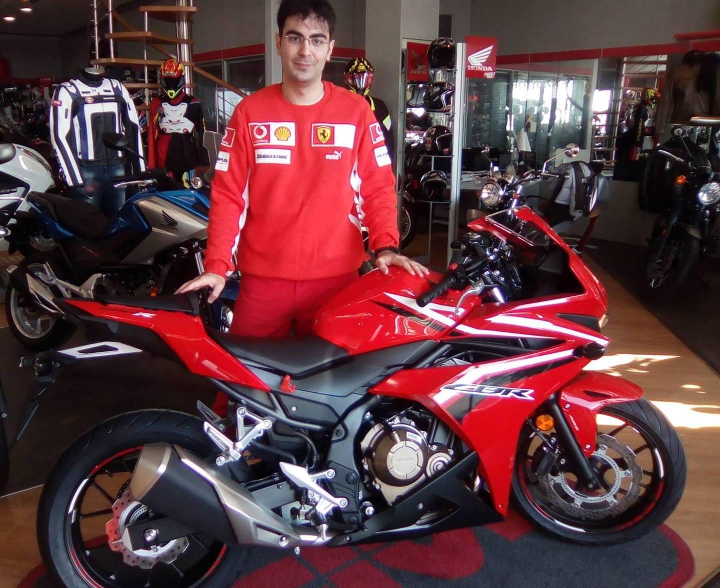 Osilo si illumina per dire addio ad Alessio 