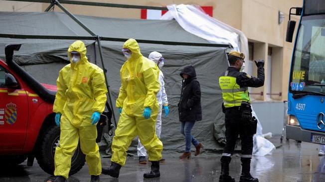 Spagna oltre 8.000 morti, aumento record