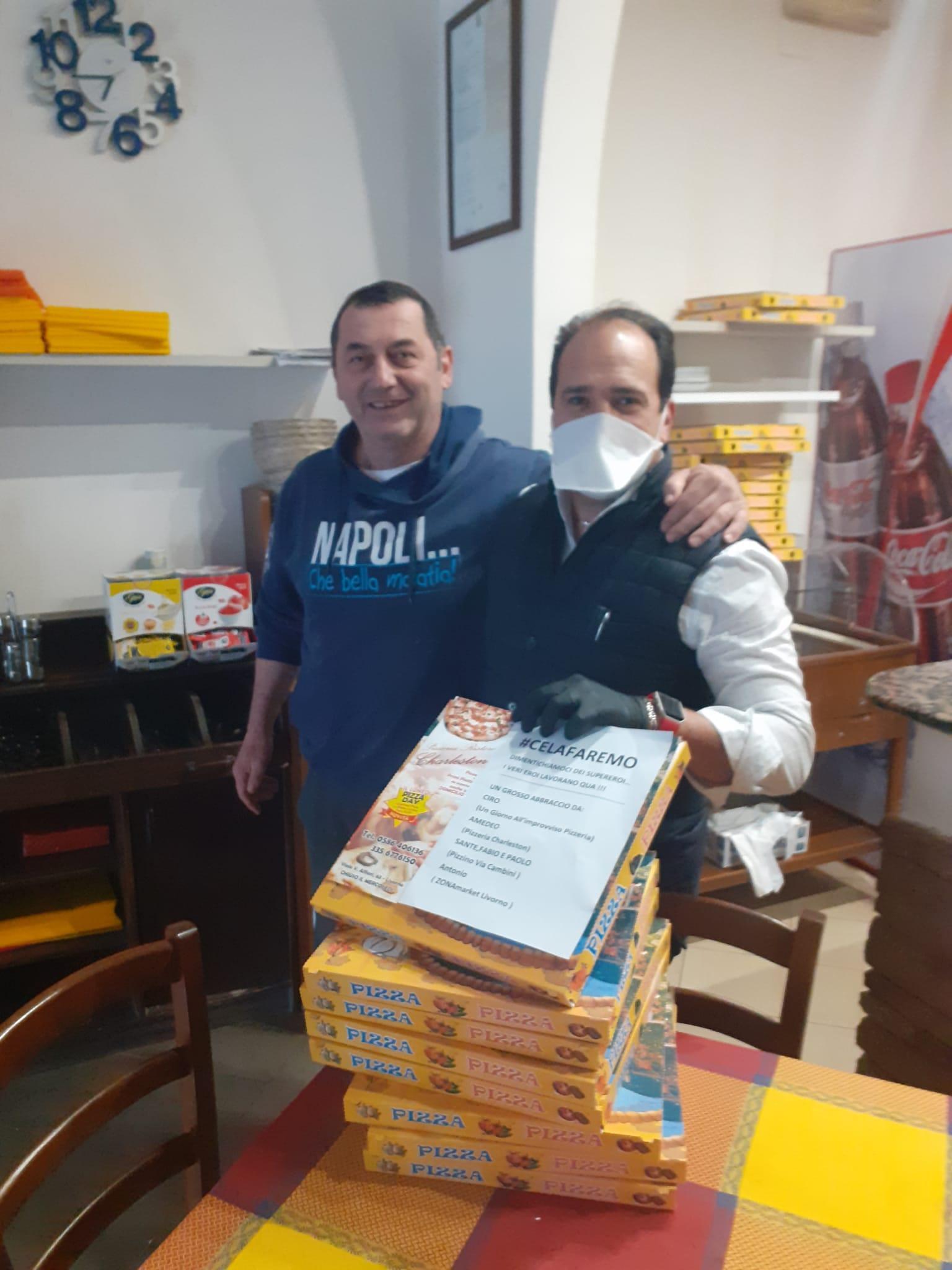 Antonio Cataldo, titolare della pizzeria Charleston, con il direttore di ZonaMarket, Antonio Ania
