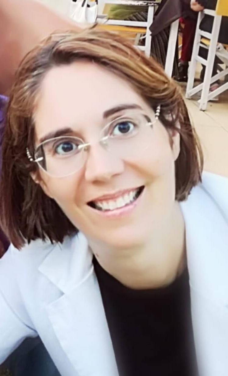 Avvocata muore a 48 anni, il marito: «Si è spenta fra le mie braccia» 