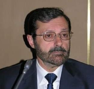 «Addio prof, siamo orgogliosi di essere stati i tuoi alunni»