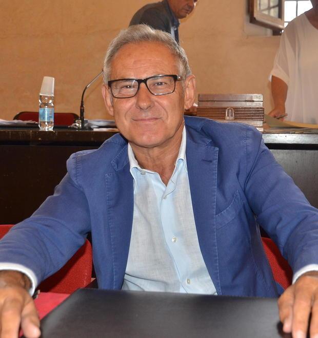 Bloccati i concorsi slittano le assunzioni previste in Comune 