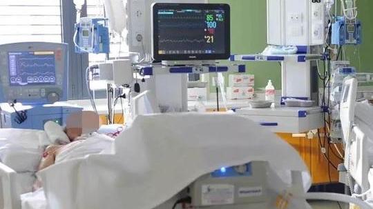«È imprescindibile la fornitura di mascherine a tutti i sanitari»