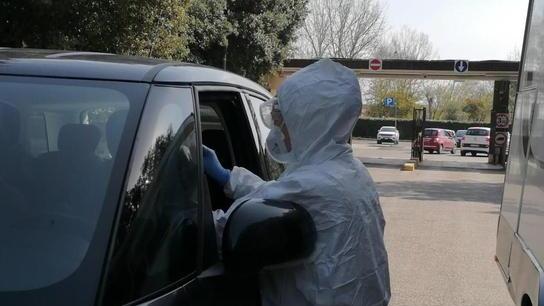 Frenata nei contagi: solo cinque in 24 ore Ma tra i positivi c’è anche una neonata