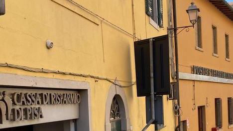 Bpm chiude lo sportello, protestano i larigiani