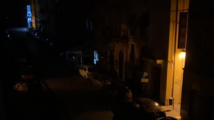 Black out a Sassari, il Corso resta al buio